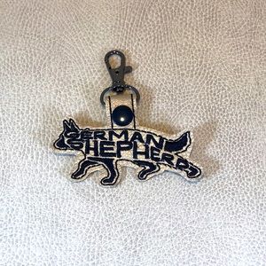 Click and Go German Shepherd Fob